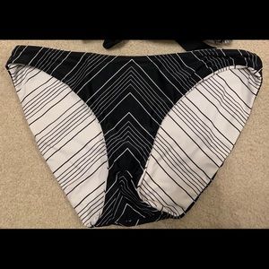 Athleta reversible bikini bottom large